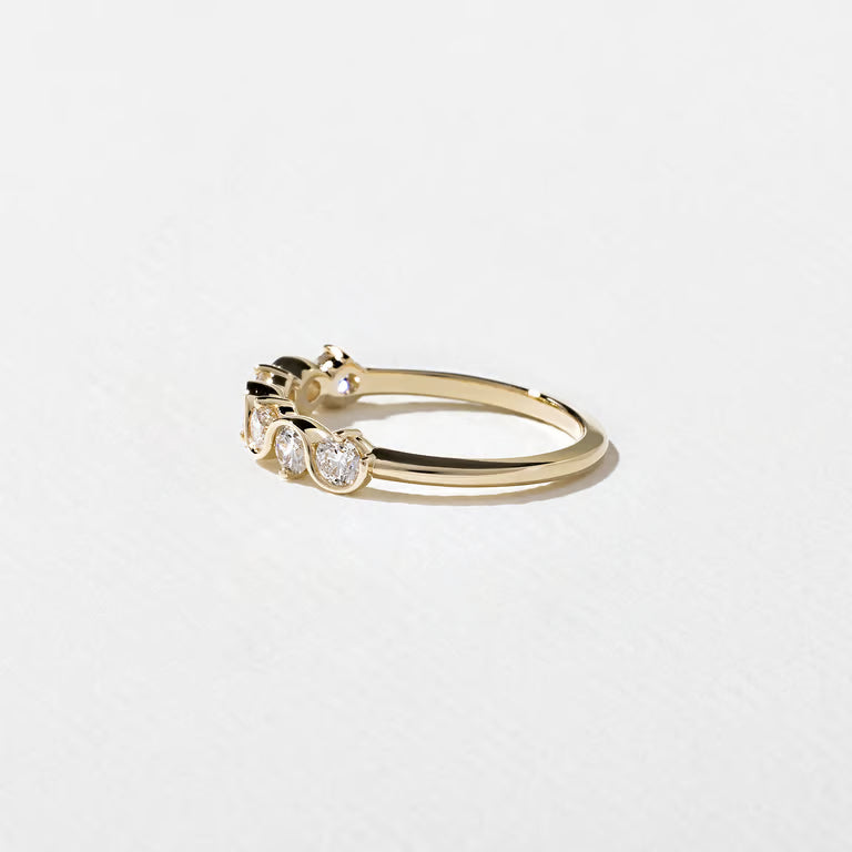 Ismene- Round Wave Lab Grown Diamond Wedding Band
