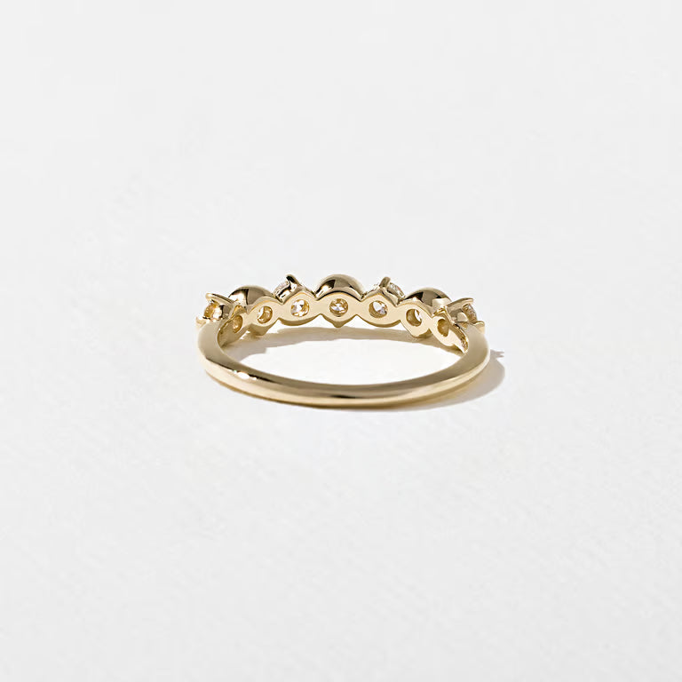 Ismene- Round Wave Lab Grown Diamond Wedding Band
