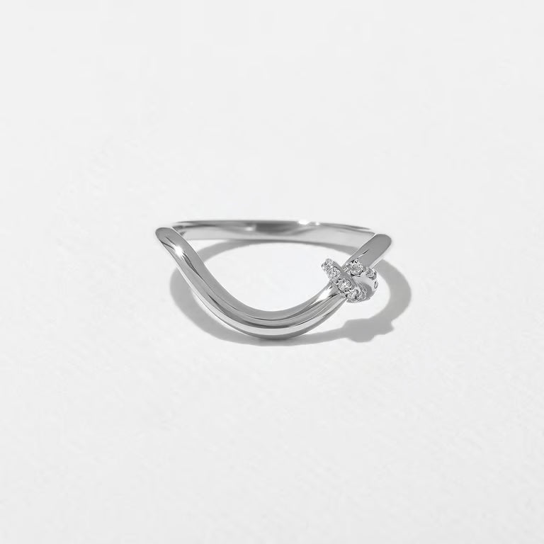 Lourdes- Round Curved Knot Lab Grown Diamond Wedding Band