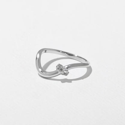 Lourdes- Round Curved Knot Lab Grown Diamond Wedding Band
