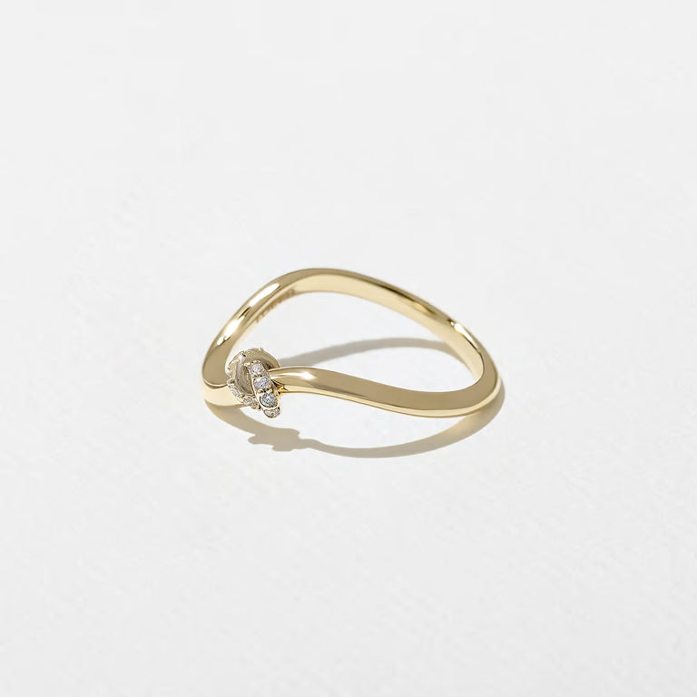 Lourdes- Round Curved Knot Lab Grown Diamond Wedding Band