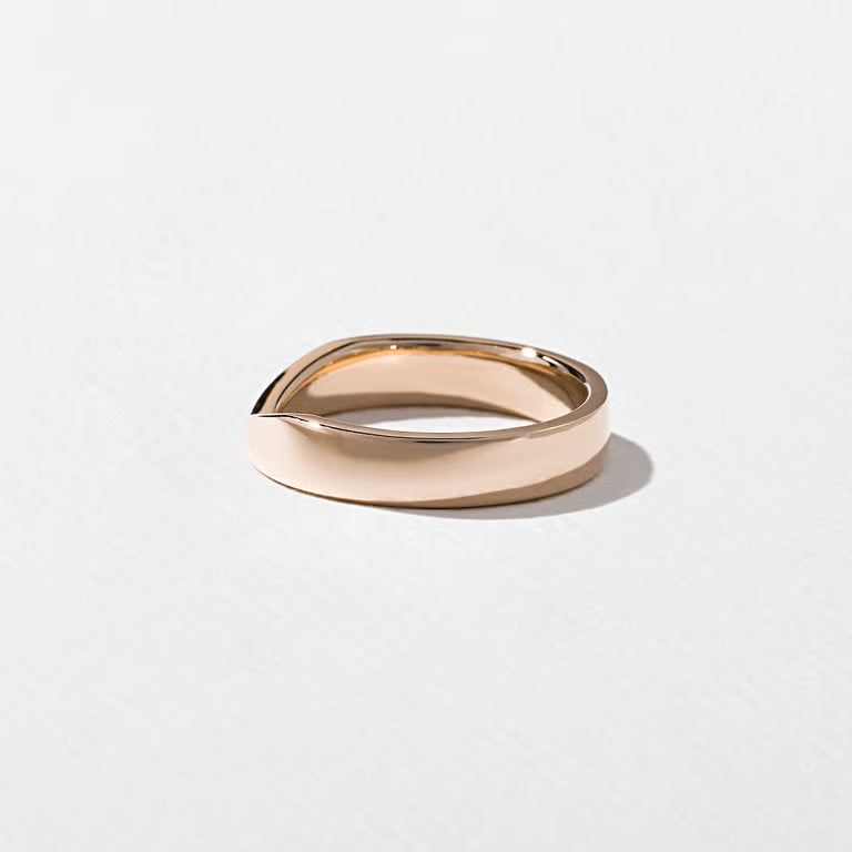 Mabel- Cigar Curved Wedding Band