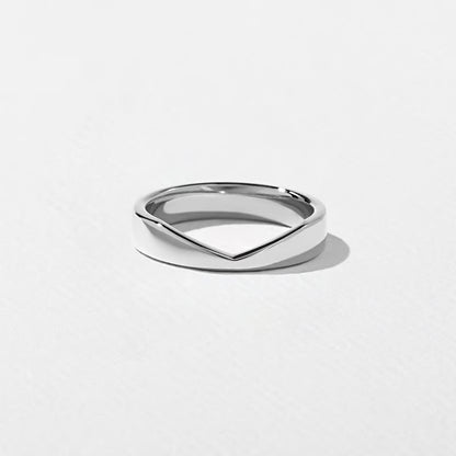 Mabel- Cigar Curved Wedding Band