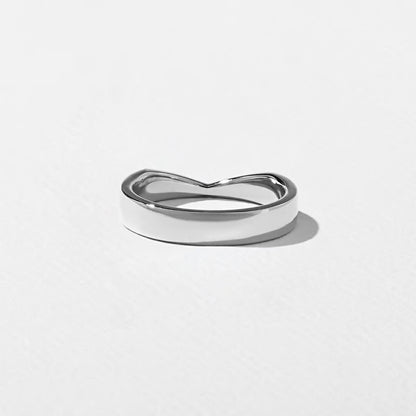Mabel- Cigar Curved Wedding Band