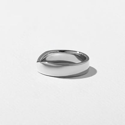 Magnolia- Curved Bold Wedding Band