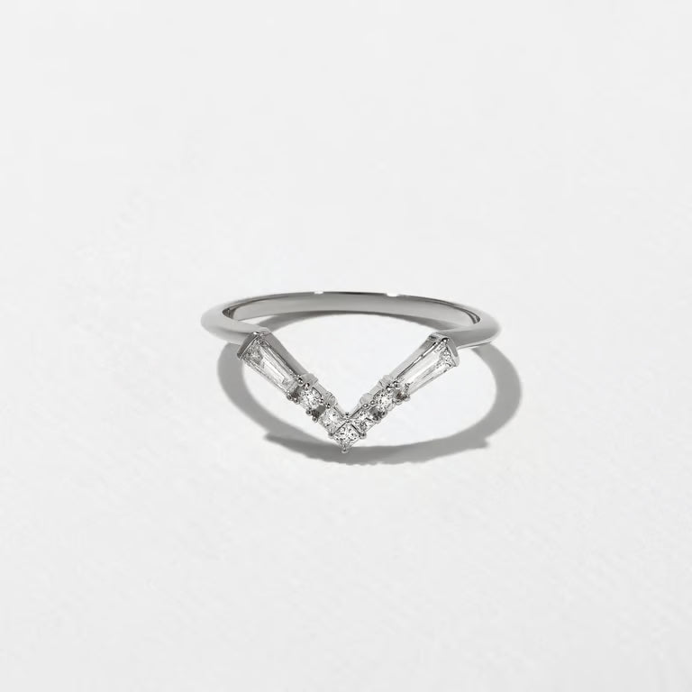 Oceanne- Round, Taper Baguette & Princess Curved Lab Grown Diamond Wedding Band