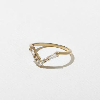 Oceanne- Round, Taper Baguette & Princess Curved Lab Grown Diamond Wedding Band
