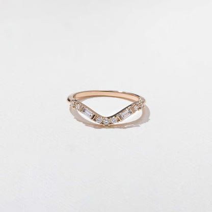 Rhea- Round & Baguette Curved Lab Grown Diamond Wedding Band