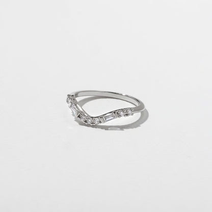 Rhea- Round & Baguette Curved Lab Grown Diamond Wedding Band