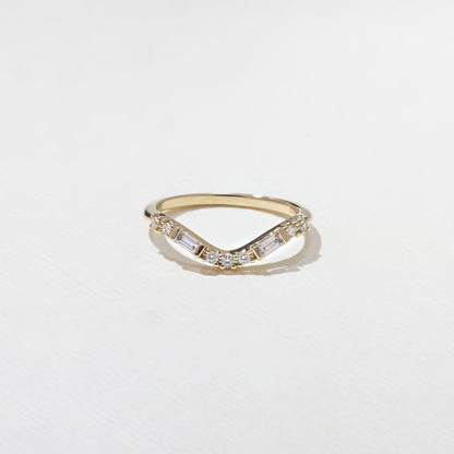 Rhea- Round & Baguette Curved Lab Grown Diamond Wedding Band