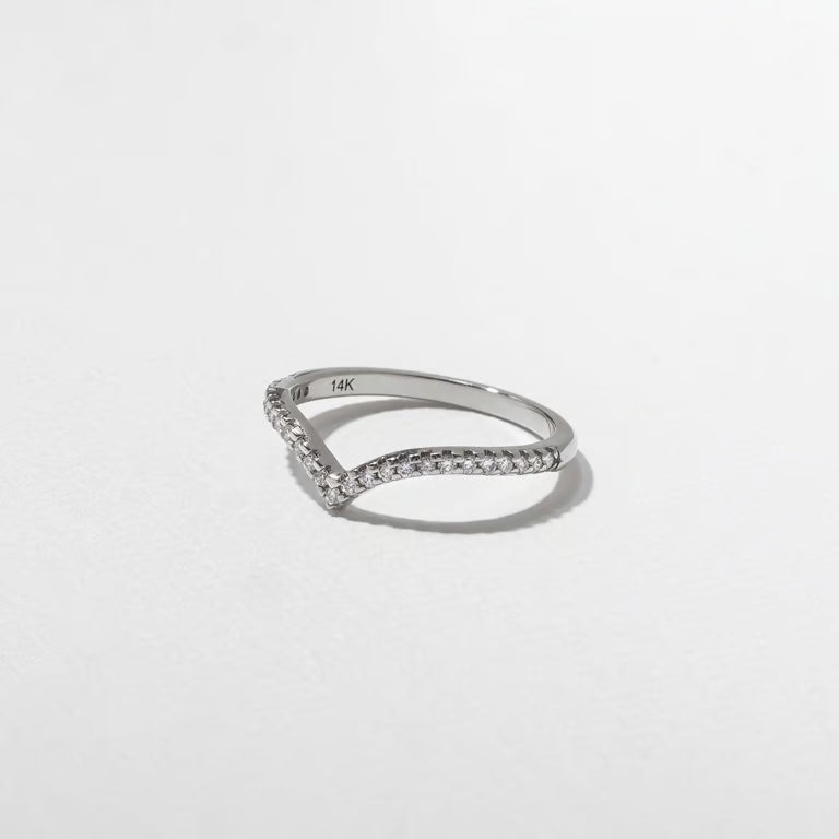 Sonali- Round Curved Lab Grown Diamond Wedding Band