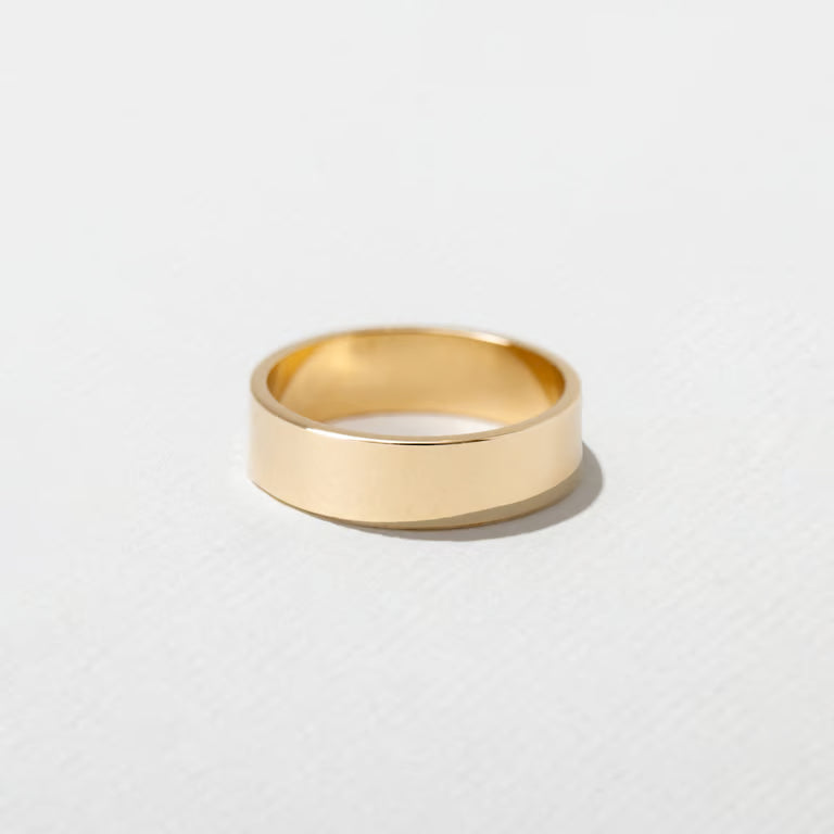 Soraya- Flat Wedding Band