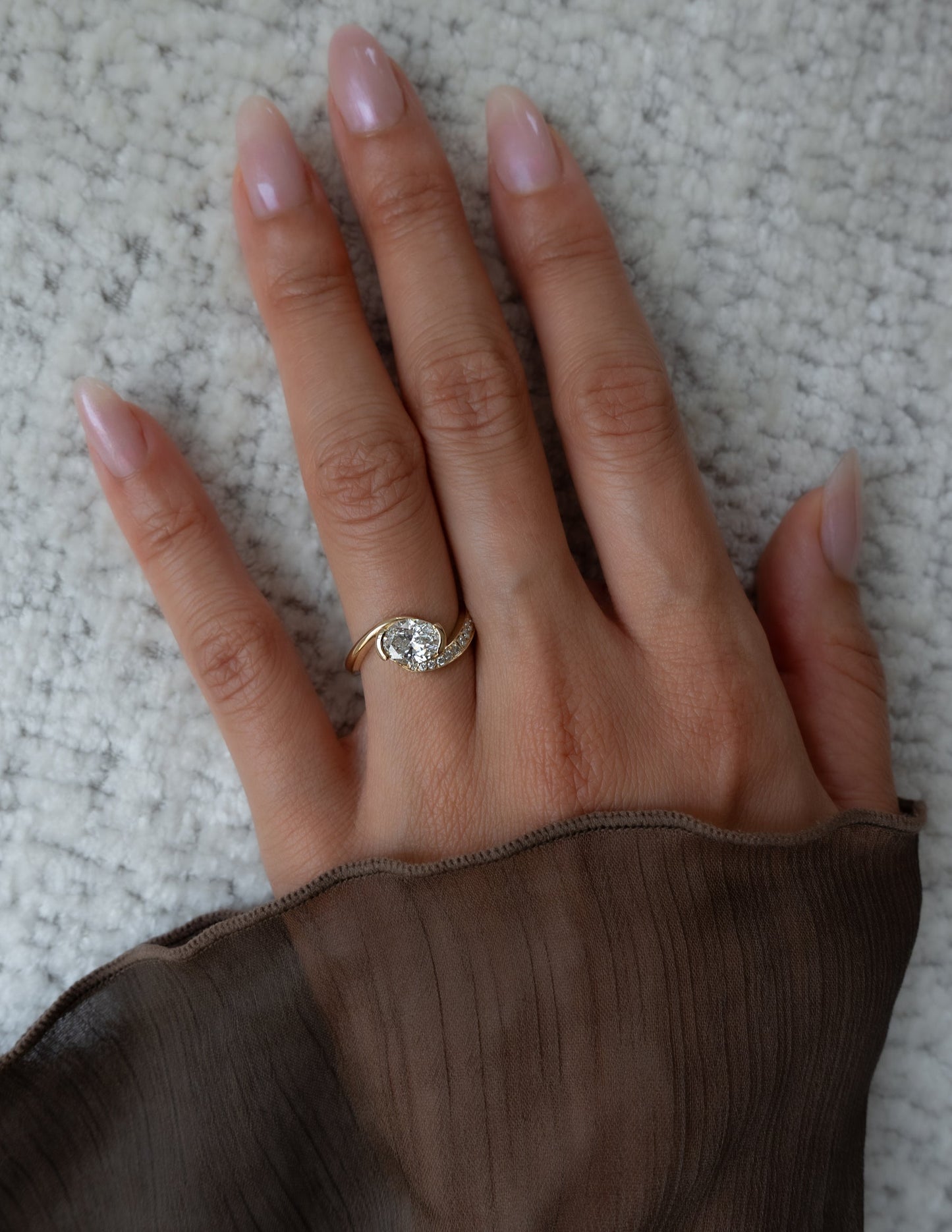 1.0 - 2.0 CT Oval Cut Lab Grown Diamond Pavé Unique Setting Engagement Ring