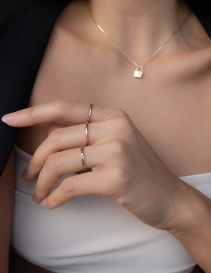 Plain Twisted Wedding Band