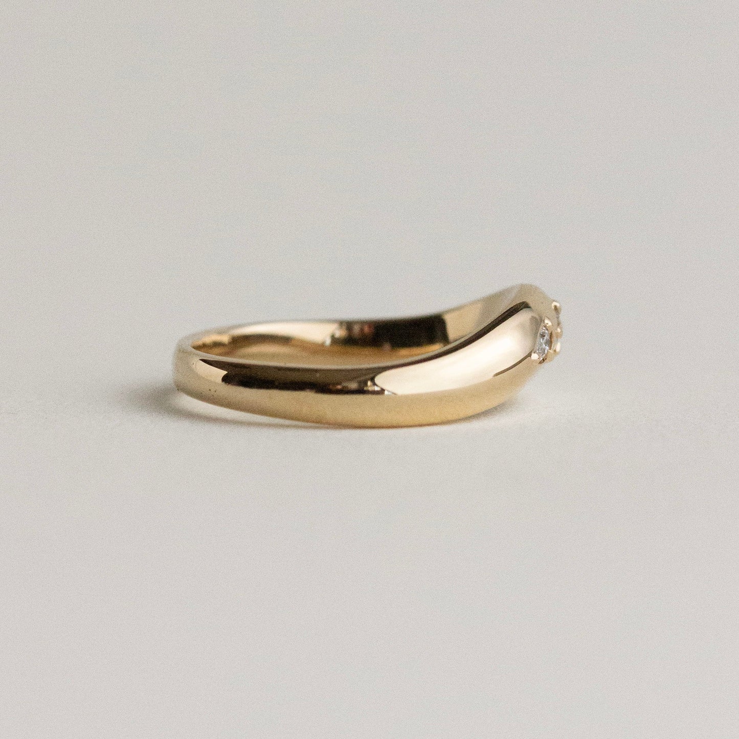 0.013 TCW Round Lab Grown Diamond Chunky Contour Wedding Band