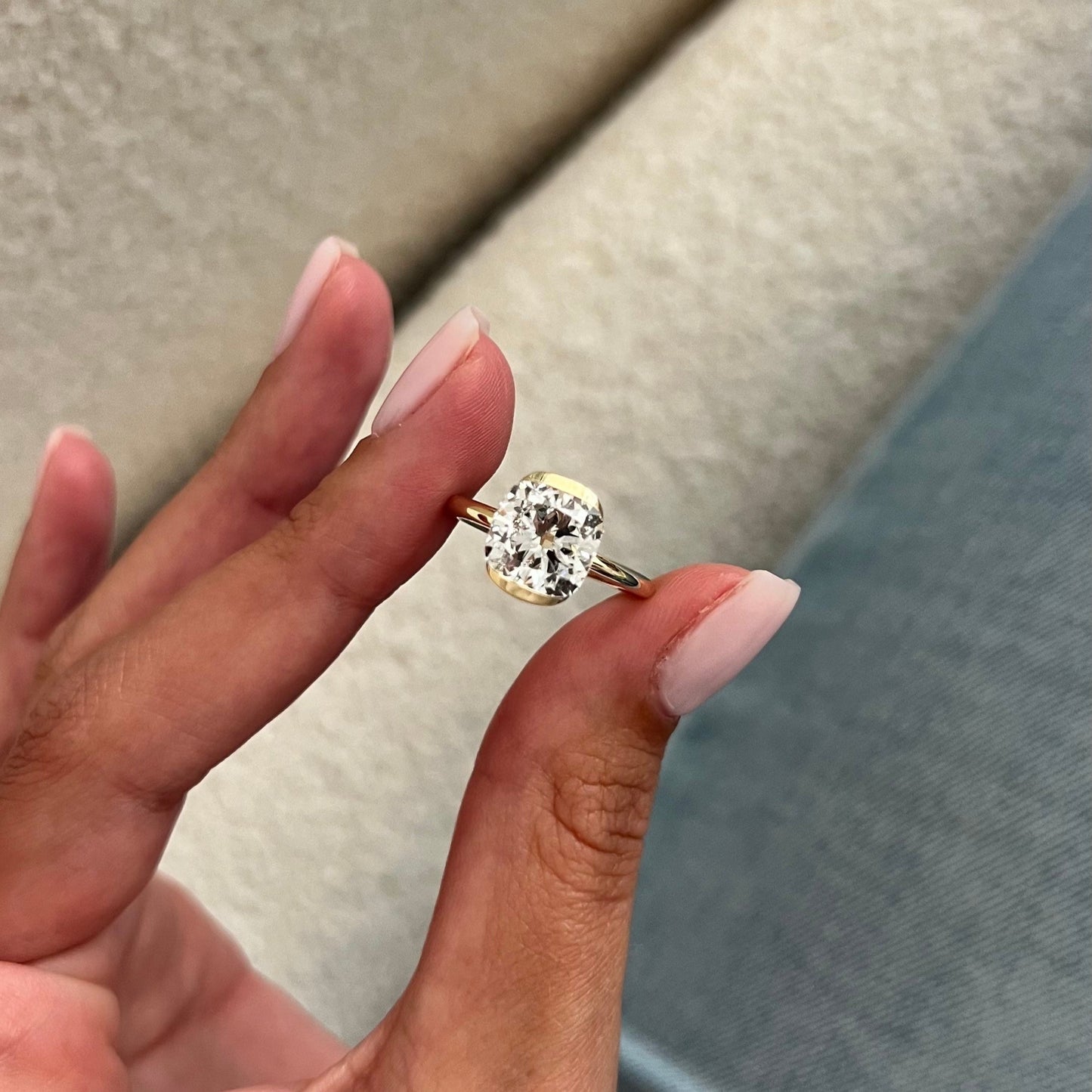 1.0-3.0 CT Cushion Lab Grown Diamond half bezel Setting Engagement Ring