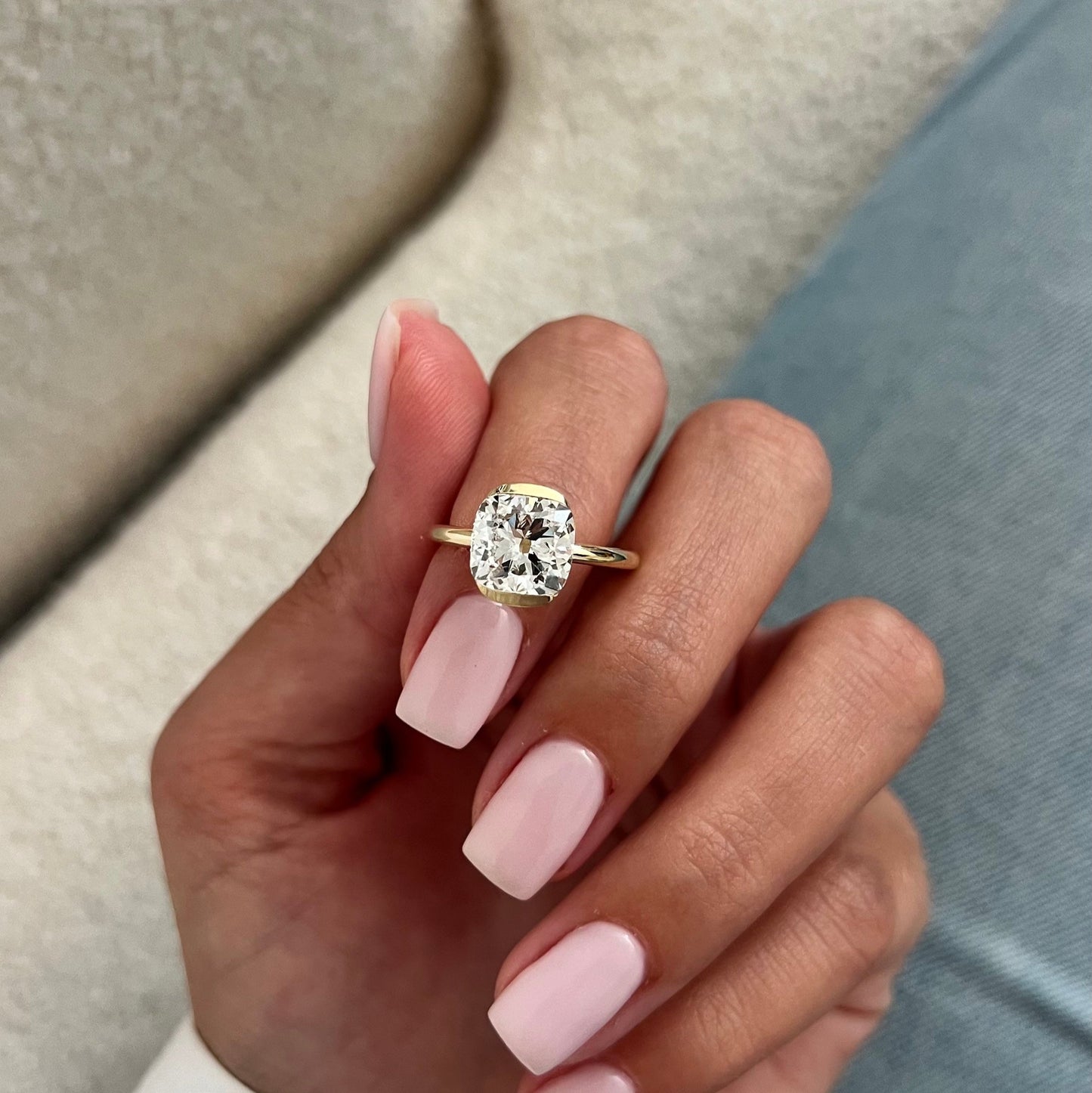 1.0-3.0 CT Cushion Lab Grown Diamond half bezel Setting Engagement Ring