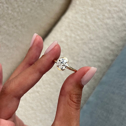1.0-3.0 CT Round Cut Lab Grown Diamond half bezel Engagement Ring