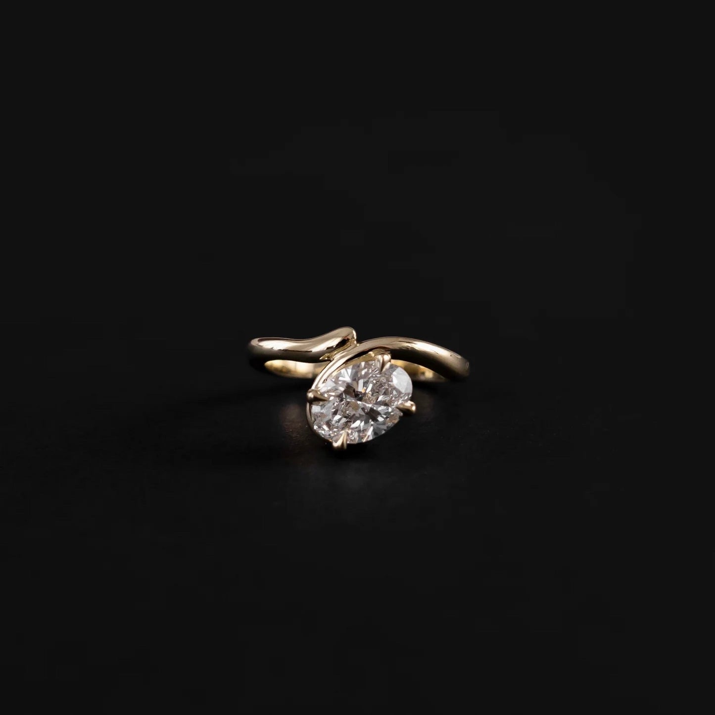 1.0 - 3.5 CT Oval Lab Grown Diamond Twisted Engagement Ring