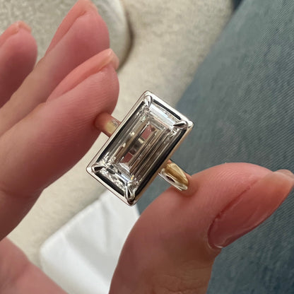 1.0-3.0 CT Emerald  Lab Grown Diamond Bezel Engagement Ring
