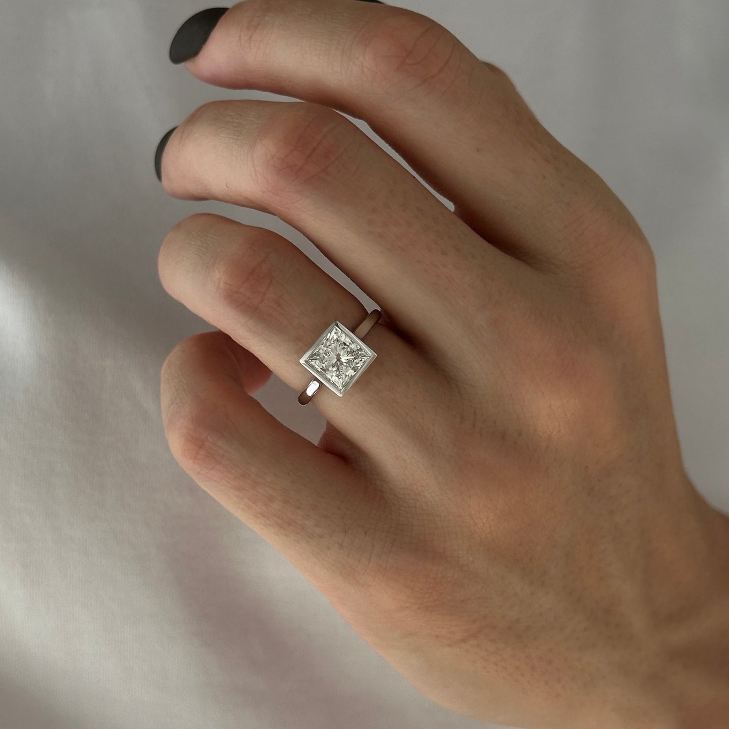 1.0-3.0 CT princess cut Lab Grown Diamond bezel Engagement Ring
