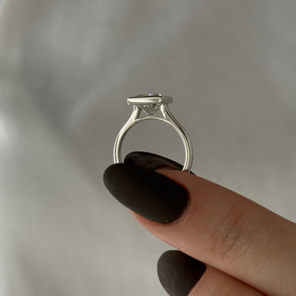 1.0-3.0 CT princess cut Lab Grown Diamond bezel Engagement Ring