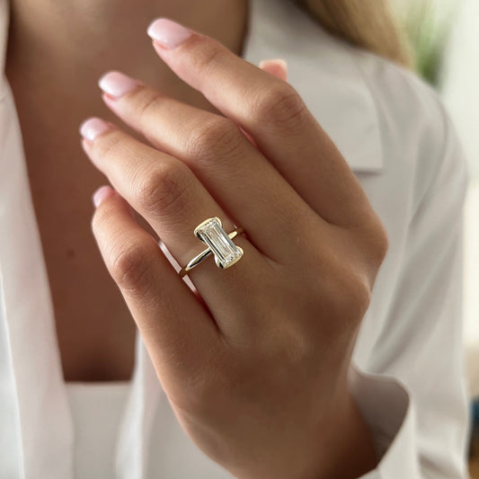 1.0-3.0 CT Emerald cut Lab Grown Diamond half bezel Engagement Ring