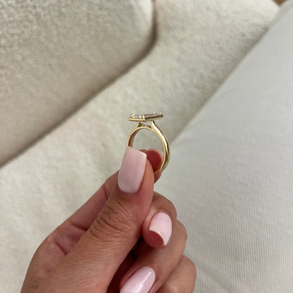 1.0-3.0 CT Emerald Lab Grown Diamond Bezel Engagement Ring