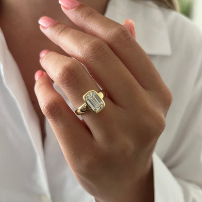 1.0-3.0 CT Emerald cut Lab Grown Diamond bezel Engagement Ring