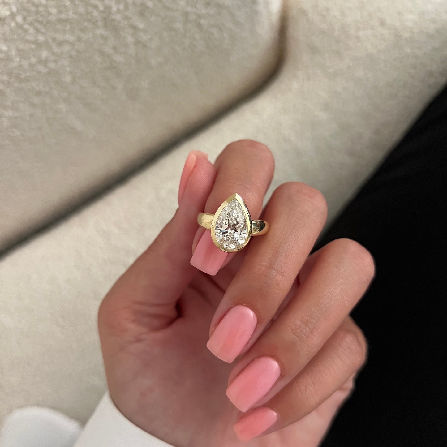 1.0-3.0 CT Pear Cut Lab Grown Diamond bezel Engagement Ring