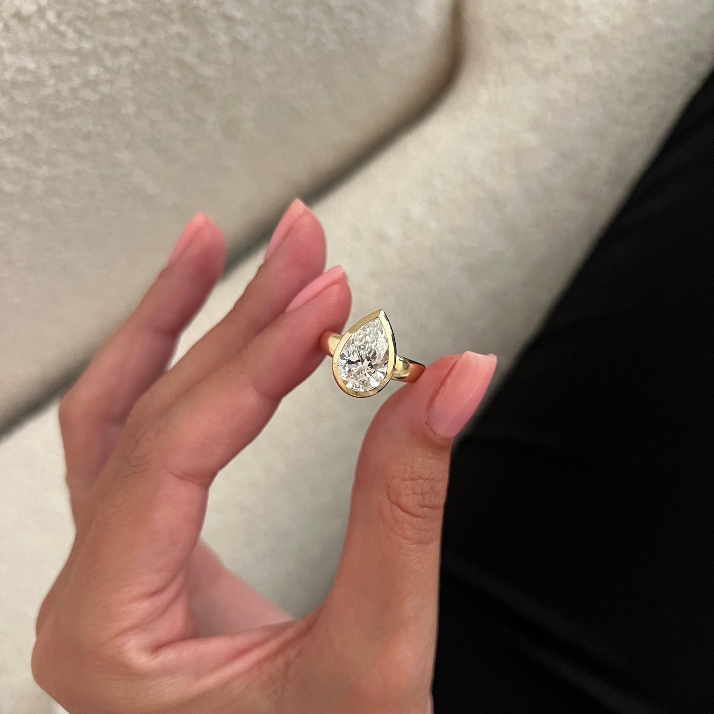 1.0-3.0 CT Pear Cut Lab Grown Diamond bezel Engagement Ring