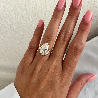 3.0-5.0 CT Pear cut Lab Grown Diamond bezel prong setting Engagement Ring