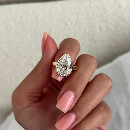 3.0-5.0 CT Pear cut Lab Grown Diamond bezel prong setting Engagement Ring