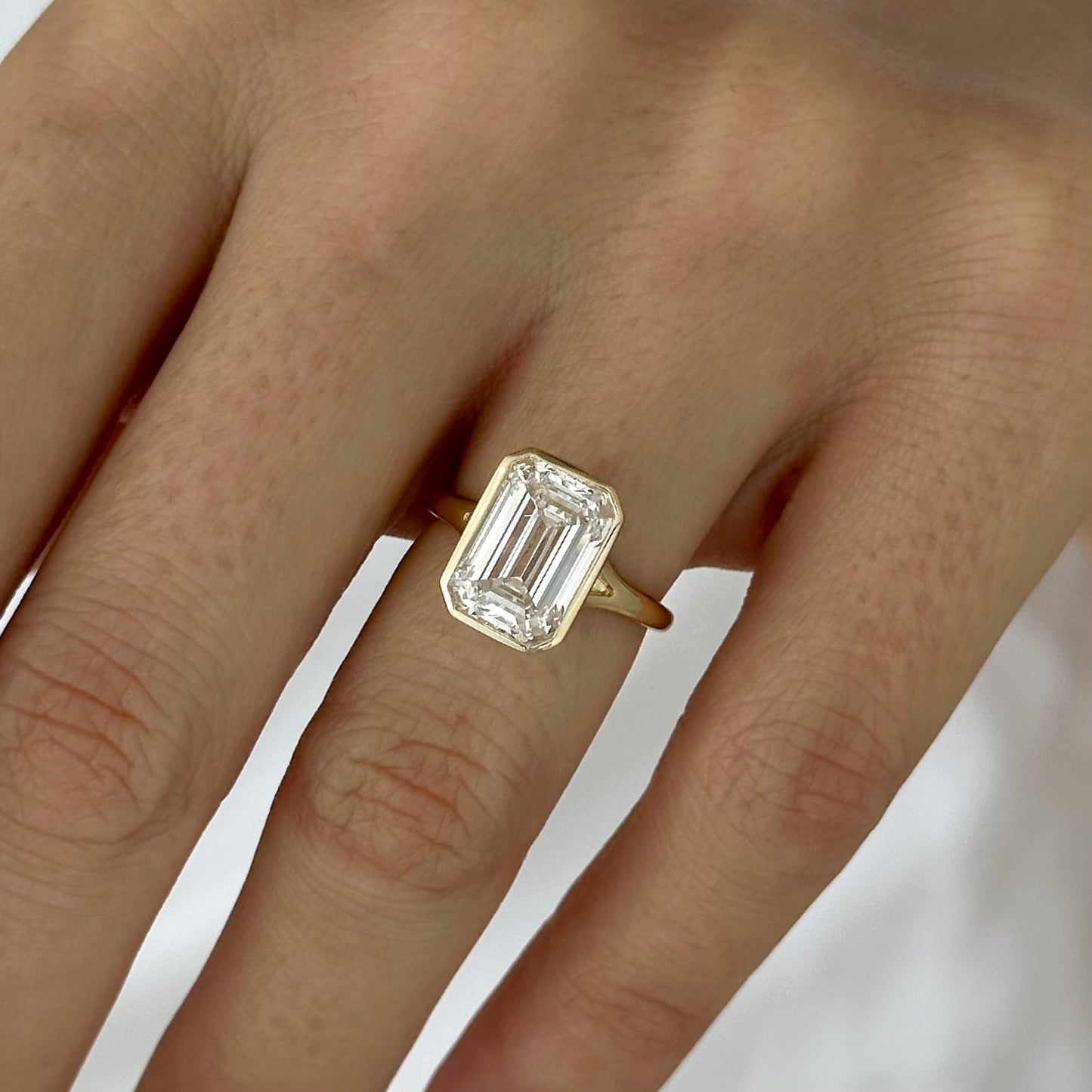 3.0-5.0 CT Emerald cut Lab Grown Diamond solitaire Engagement Ring