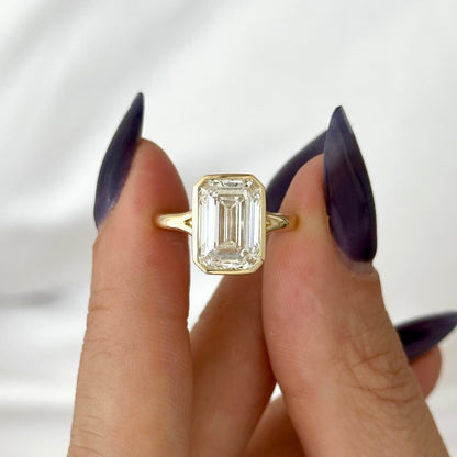 3.0-5.0 CT Emerald cut Lab Grown Diamond solitaire Engagement Ring