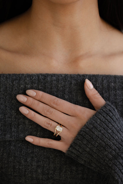 2.0 CT Oval Cut Solitaire Moissanite Engagement Ring