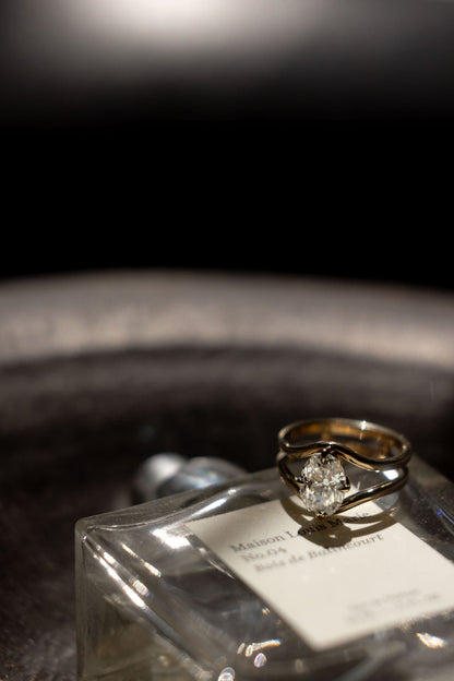 2.0 CT Oval Cut Solitaire Moissanite Engagement Ring