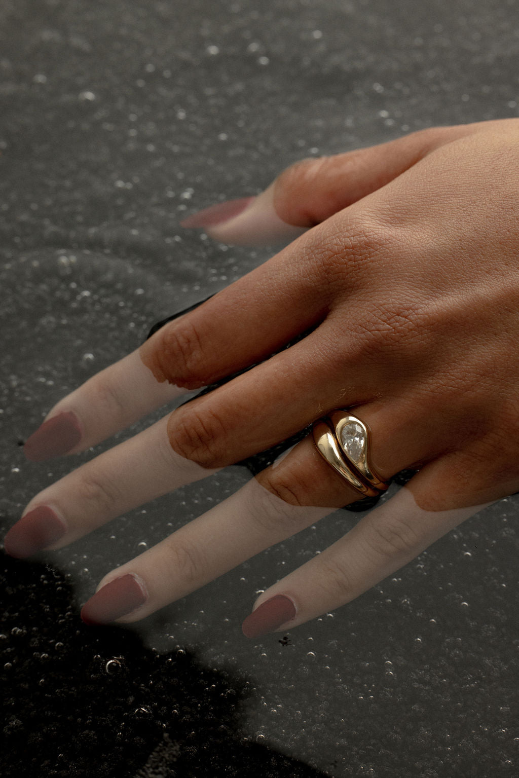 0.95 CT Pear Shaped Moissanite Solitaire Bridal Ring Set