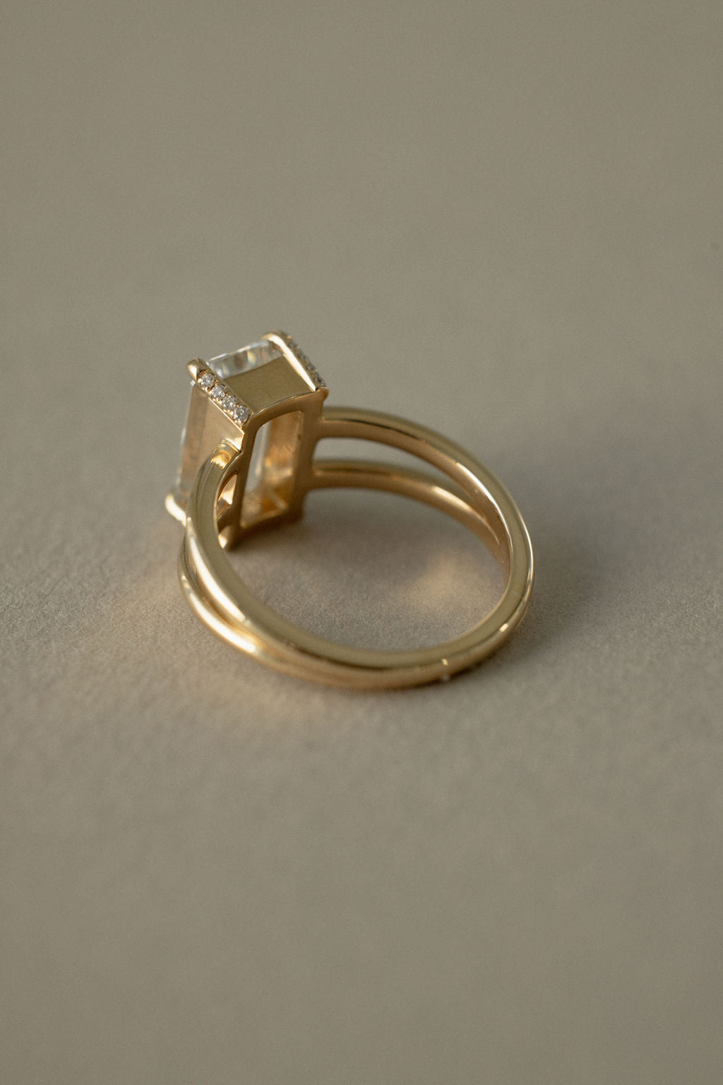 3.0 CT Emerald Shaped Moissanite Solitaire Engagement Ring