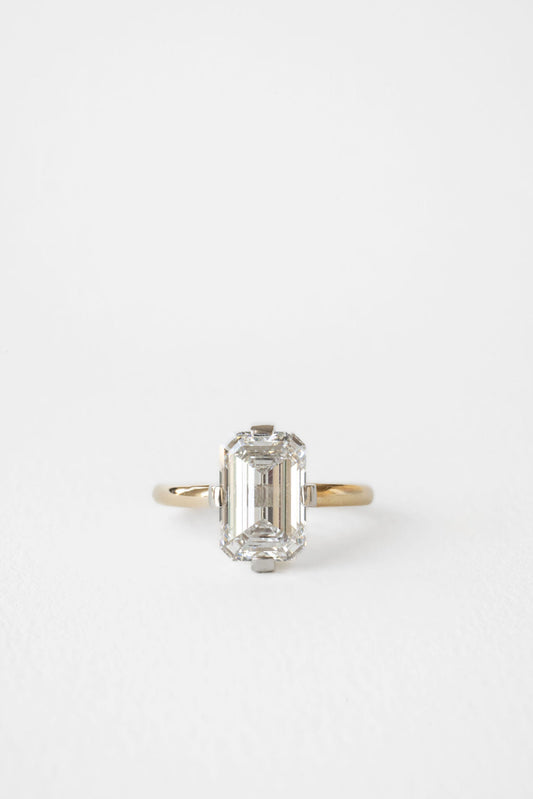 4.0 CT Emerald cut Solitaire setting Moissanite Engagement Ring