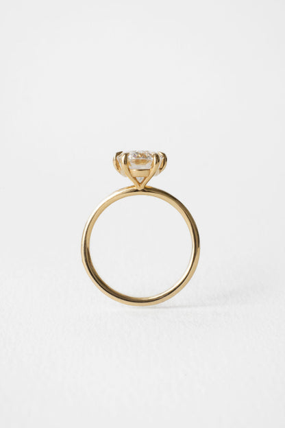 2.0 CT Oval Cut Solitaire Setting Moissanite Engagement Ring