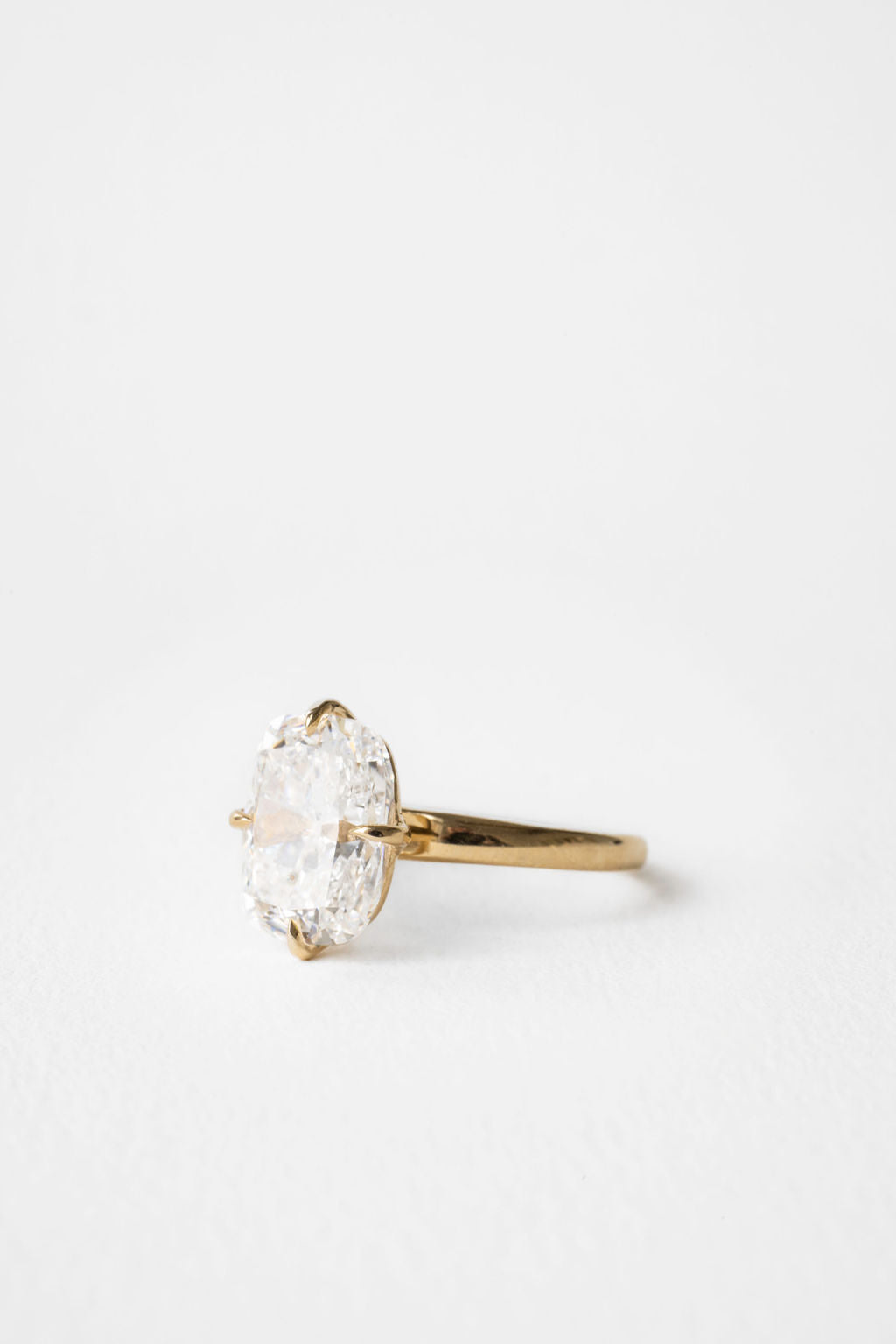 2.0-5.0 CT Elongated Cushion Cut Solitaire Moissanite Engagement Ring