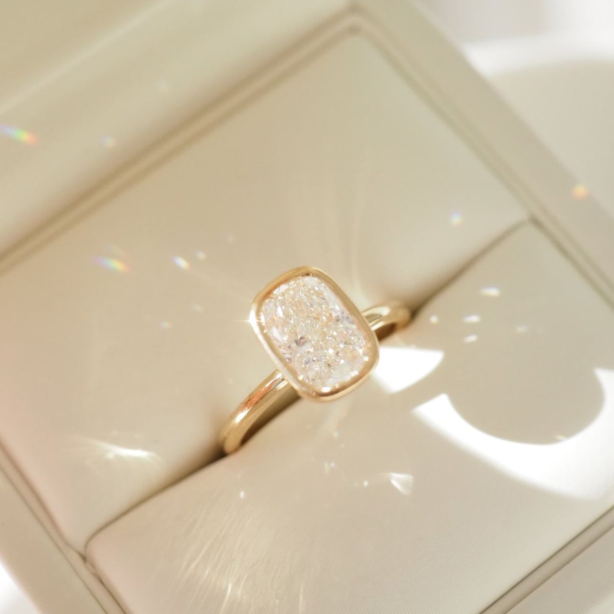KhiaOpenBezel2.09ct-3