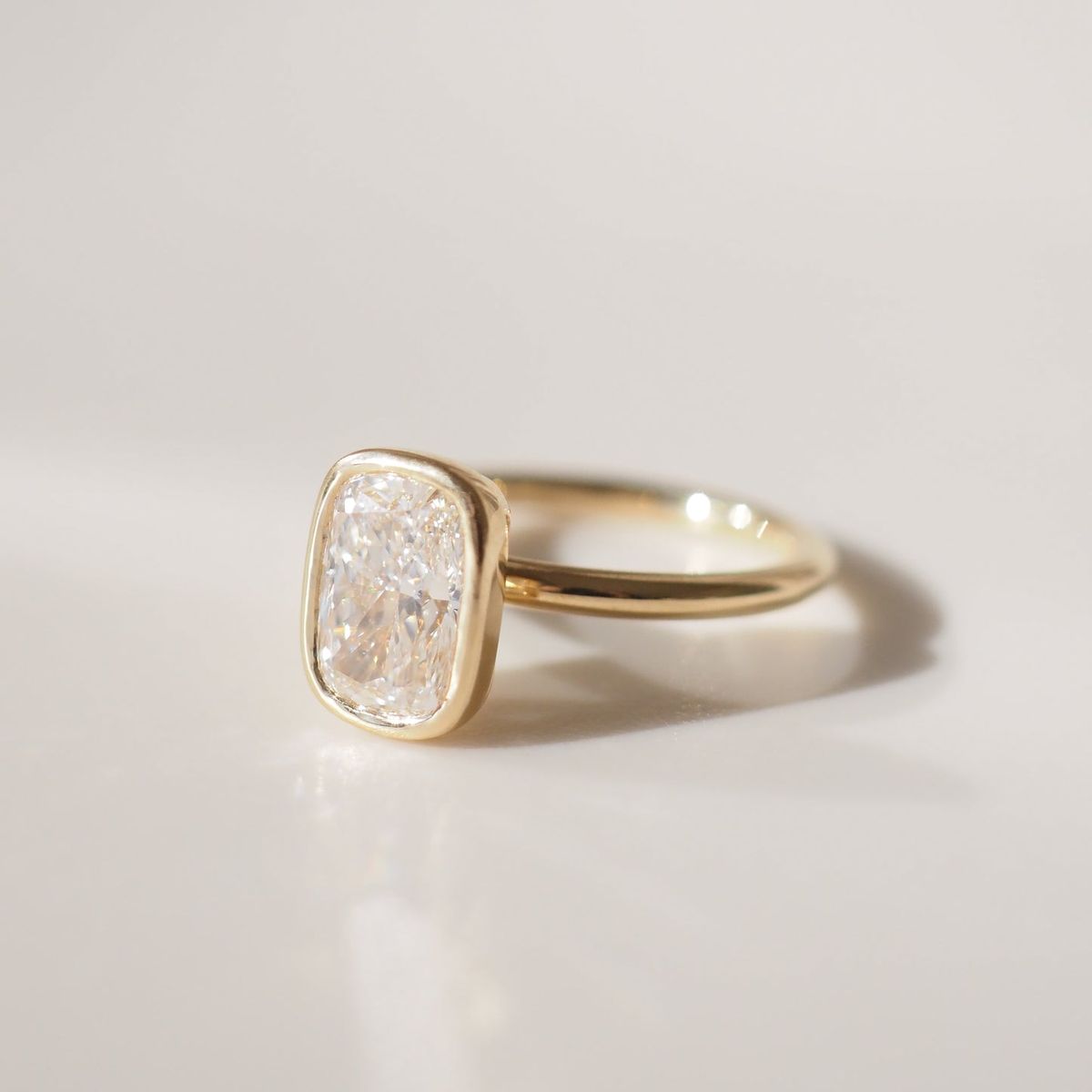 Khia_Open_Bezel_2.09ct-11