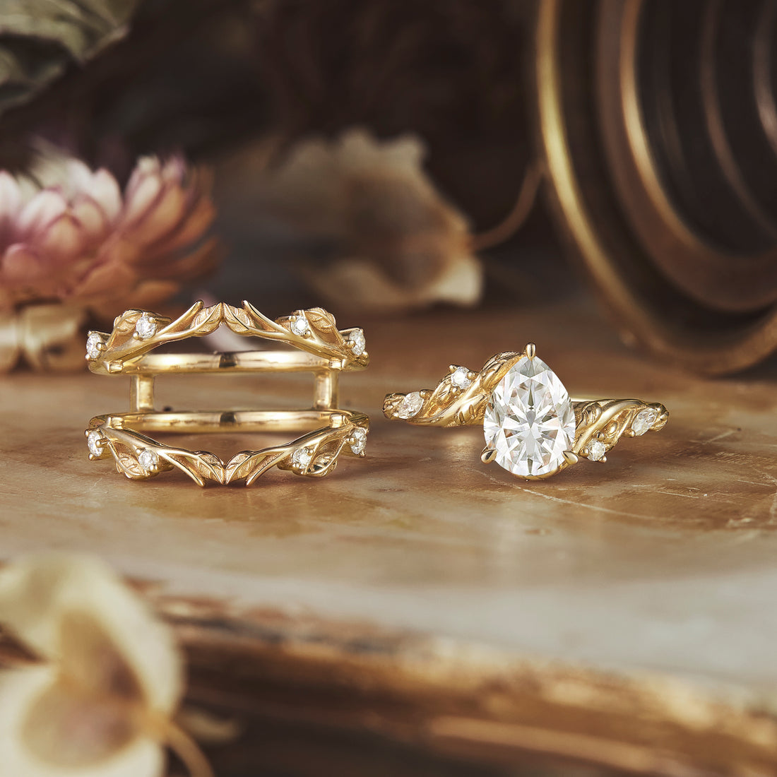 1.25 CT Pear Shaped Moissanite Diamond Bridal Set With Vintage Setting