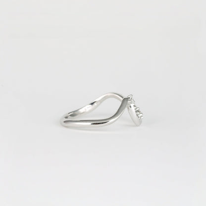 0.11 TCW Round Lab Grown Diamond Curved Wedding Band
