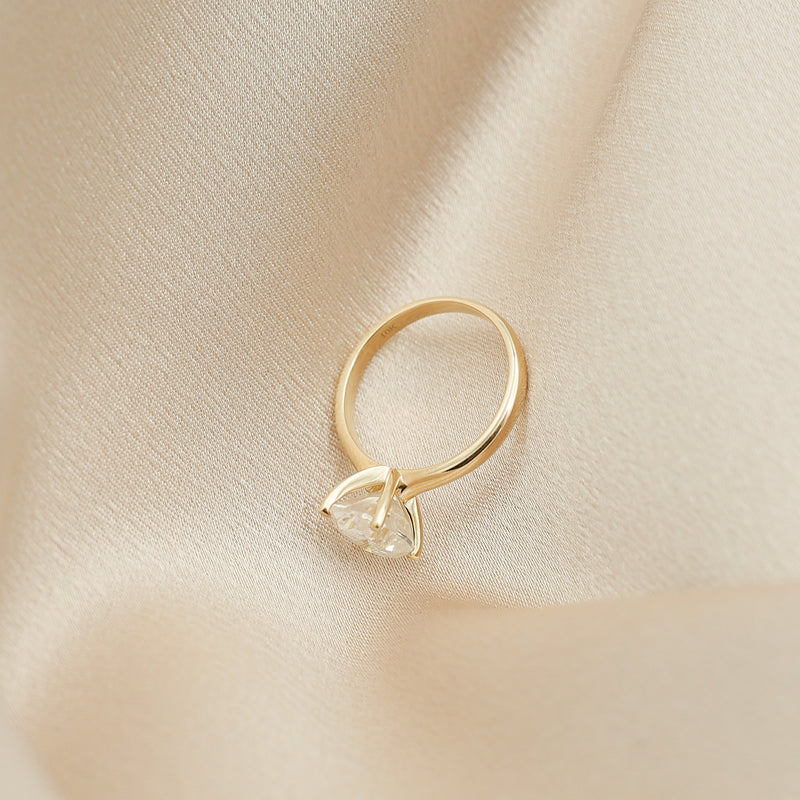Solitaire Ring with 3.0 CT Oval Cut Moissanite
