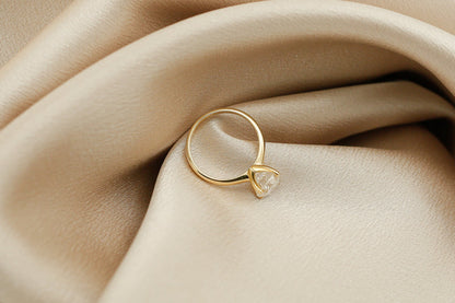 Solitaire Ring with 3.0 CT Oval Cut Moissanite