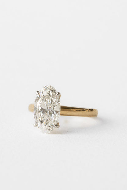 3.0 CT Oval Cut Solitaire Setting Moissanite Engagement Ring