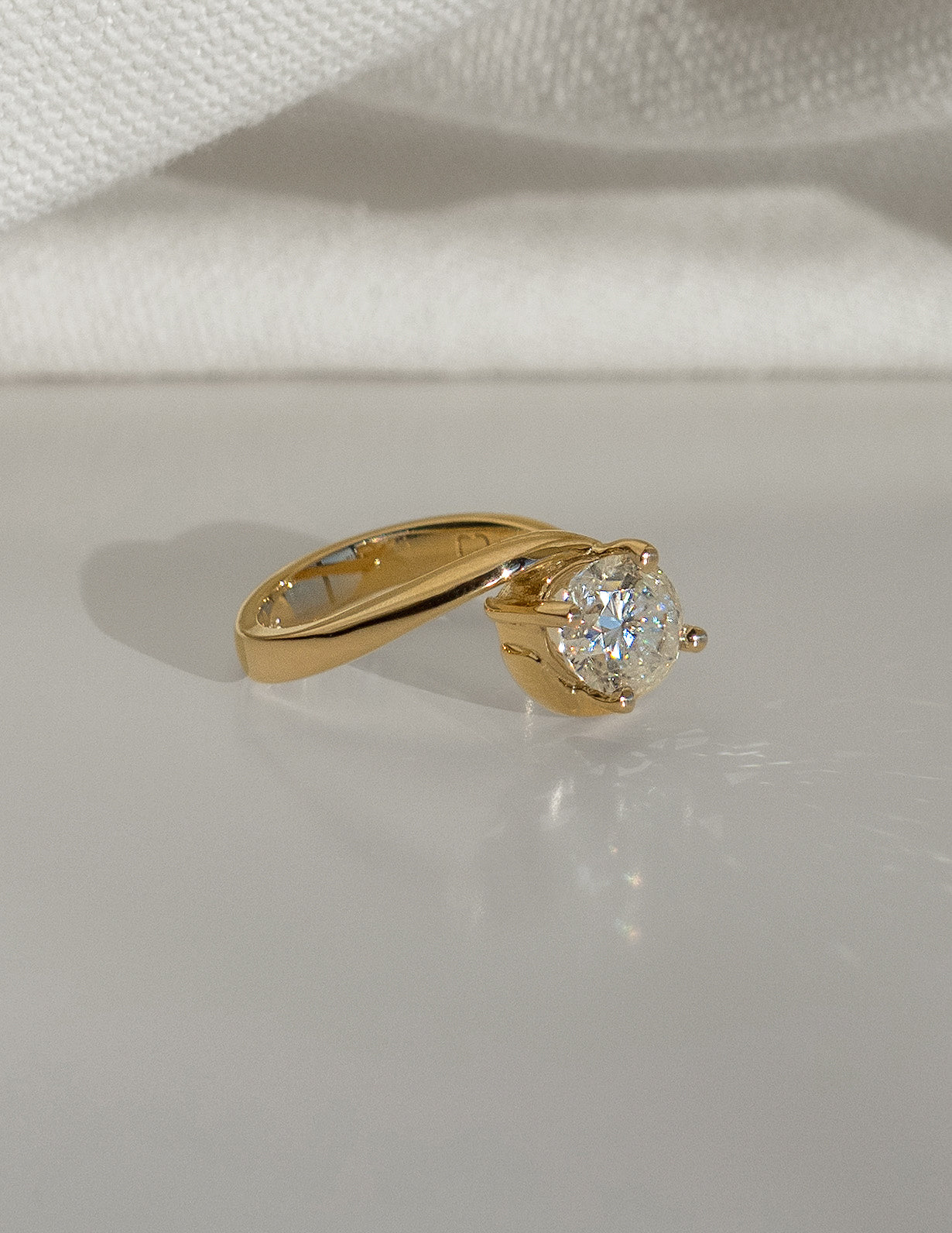 1.0 -1.50 CT Oval Cut Lab Grown Diamond Solitaire Engagement Ring